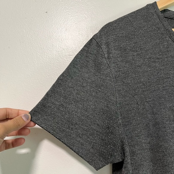 Urban Collection Unisex Charcoal Gray T-Shirt Size Large - Picture 7 of 8